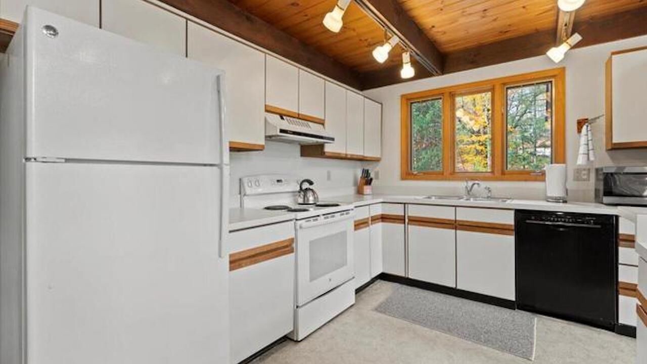 Photo of Kitchen in Paradox