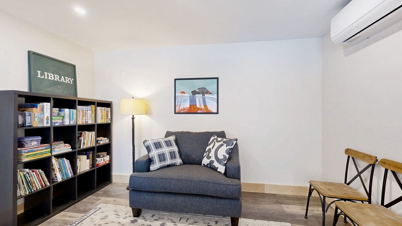 Photo of Livingroom in Lyndon Center