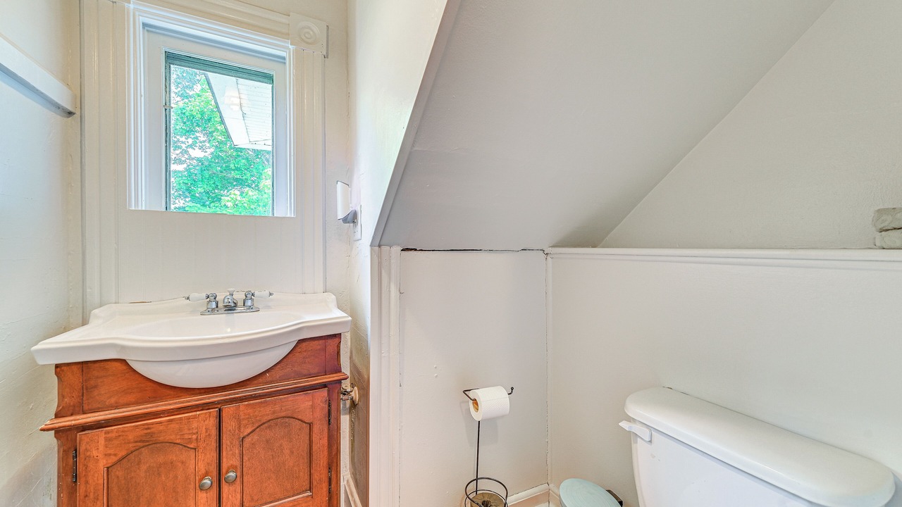 Photo of Bathroom in Middleburgh