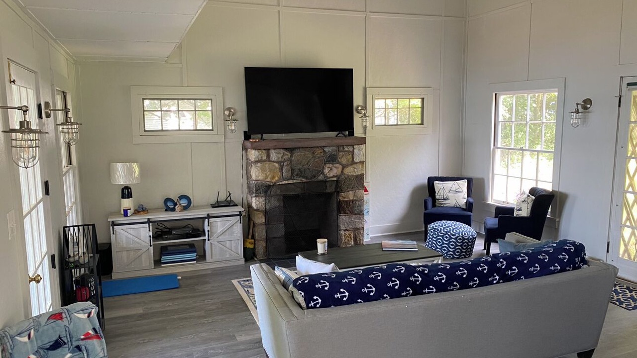Photo of Livingroom in Town of Owasco