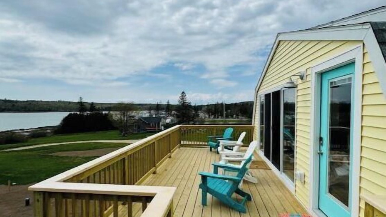 Photo of Patio Balcony in East Sullivan