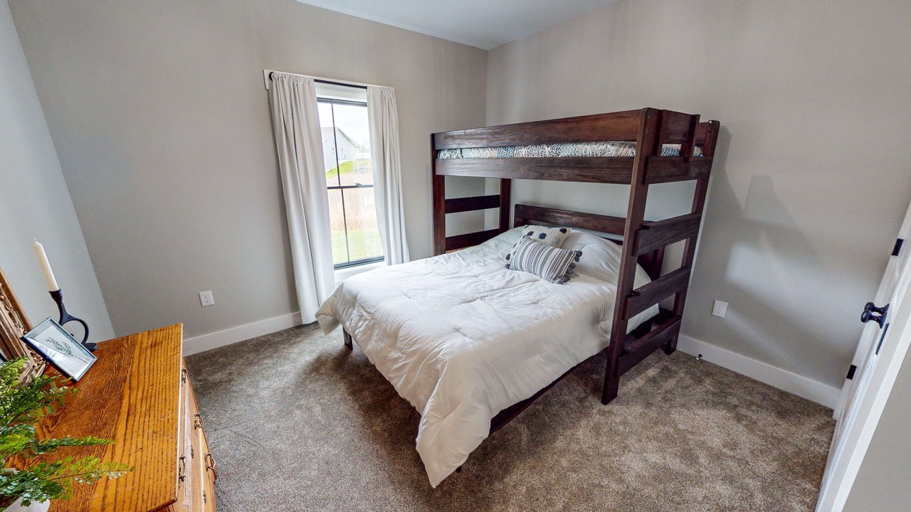 Photo of Bedroom in Akron