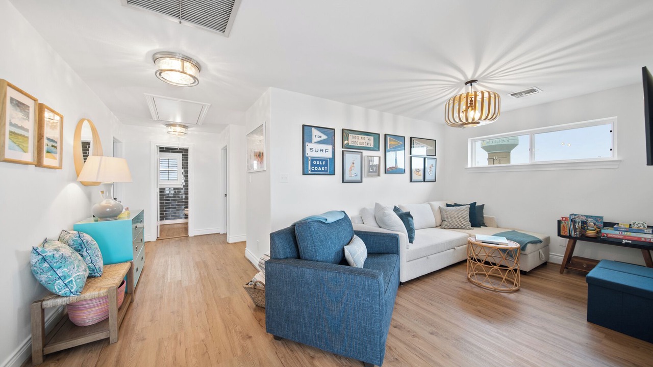Photo of Livingroom in Terramar Beach