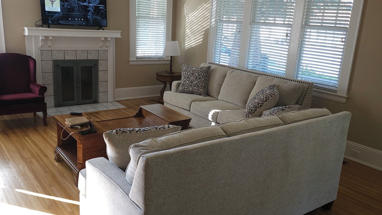 Photo of Livingroom in Mount Airy