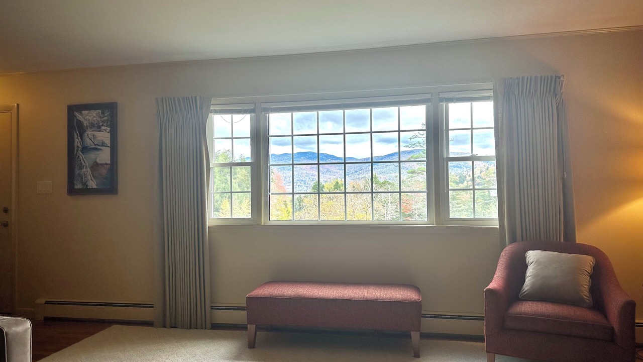 Photo of Livingroom in North Woodstock