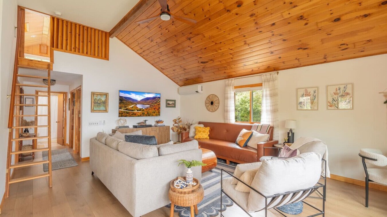 Photo of Livingroom in Farmington