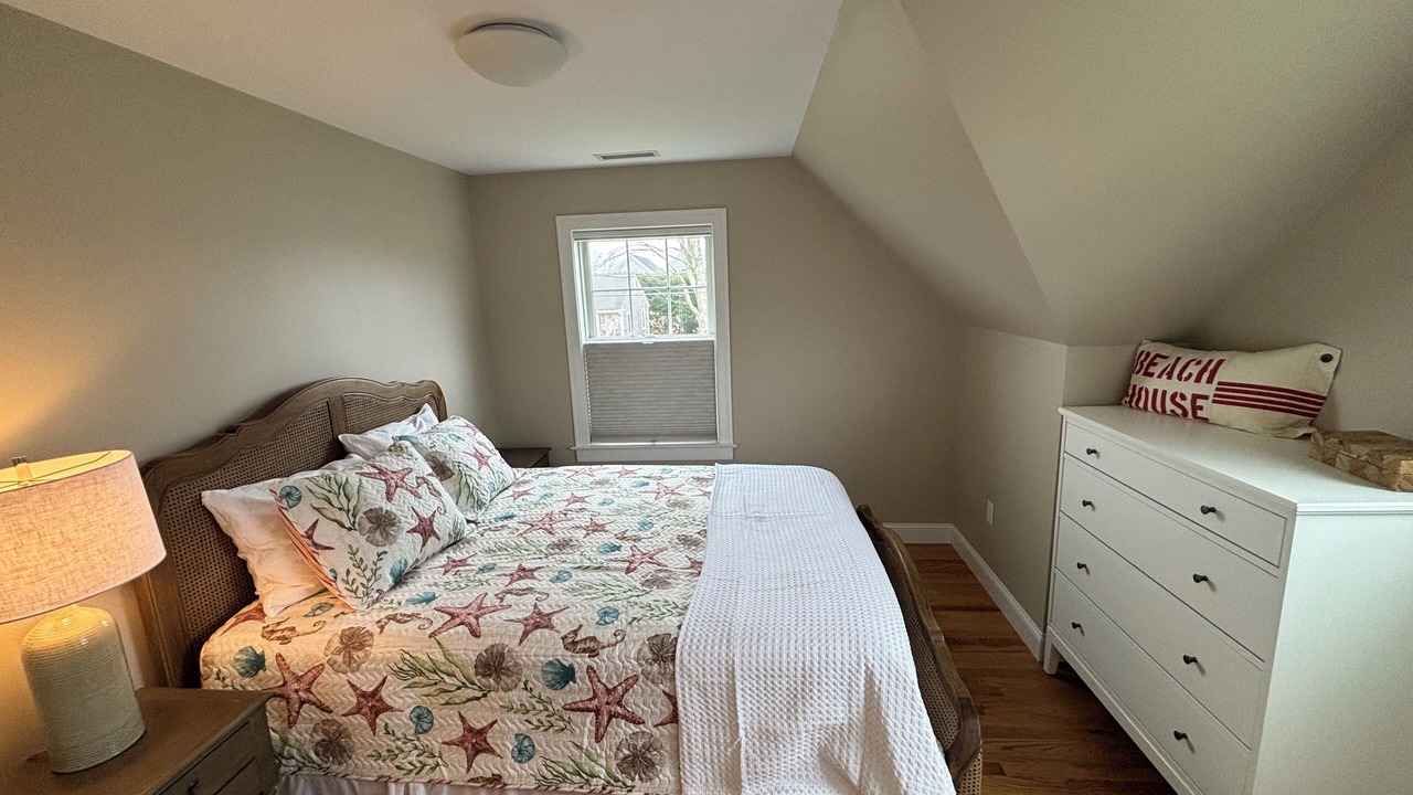 Photo of Bedroom in Old Saybrook