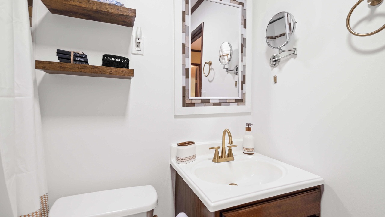 Photo of Bathroom in Oak Hill