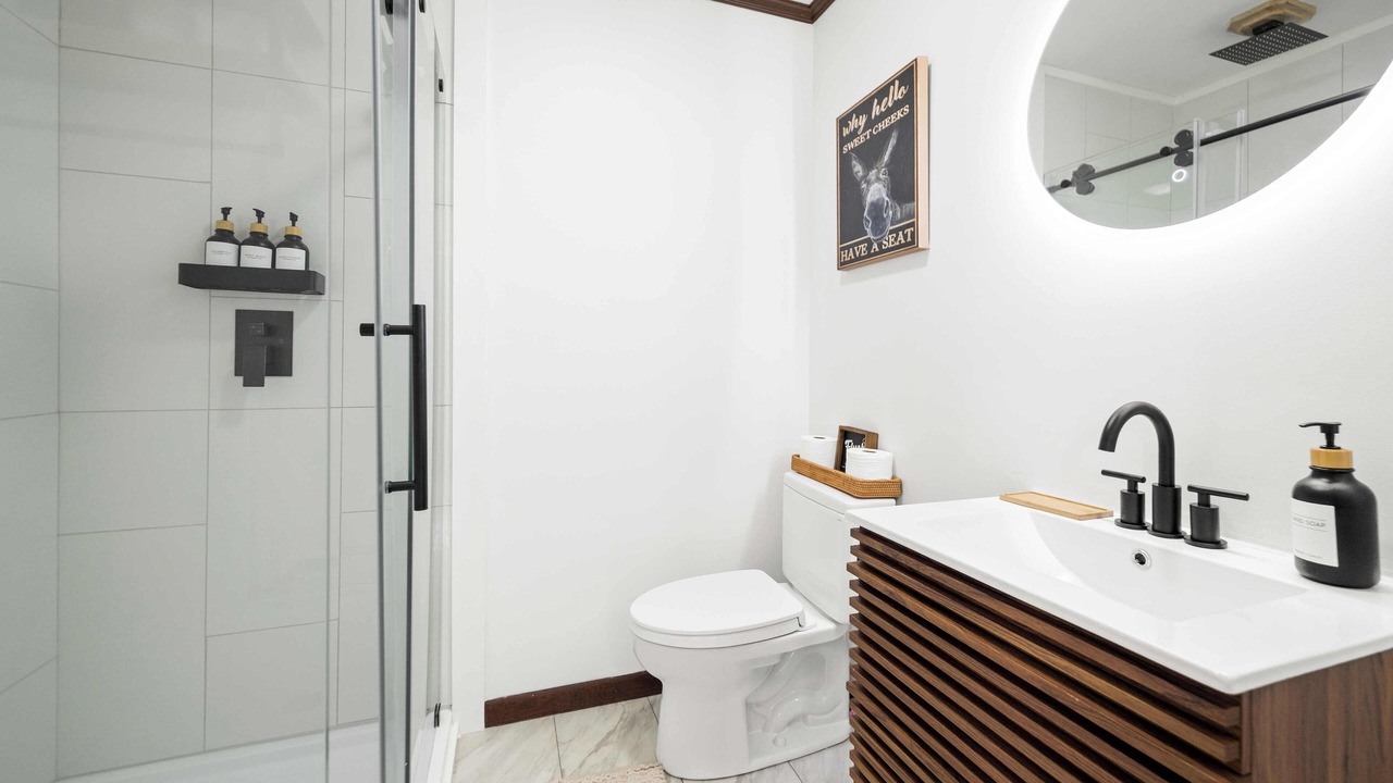 Photo of Bathroom in Oak Hill