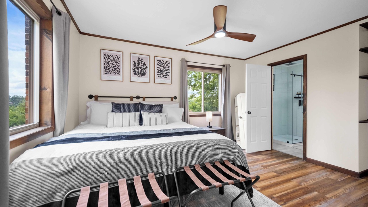 Photo of Bedroom in Oak Hill