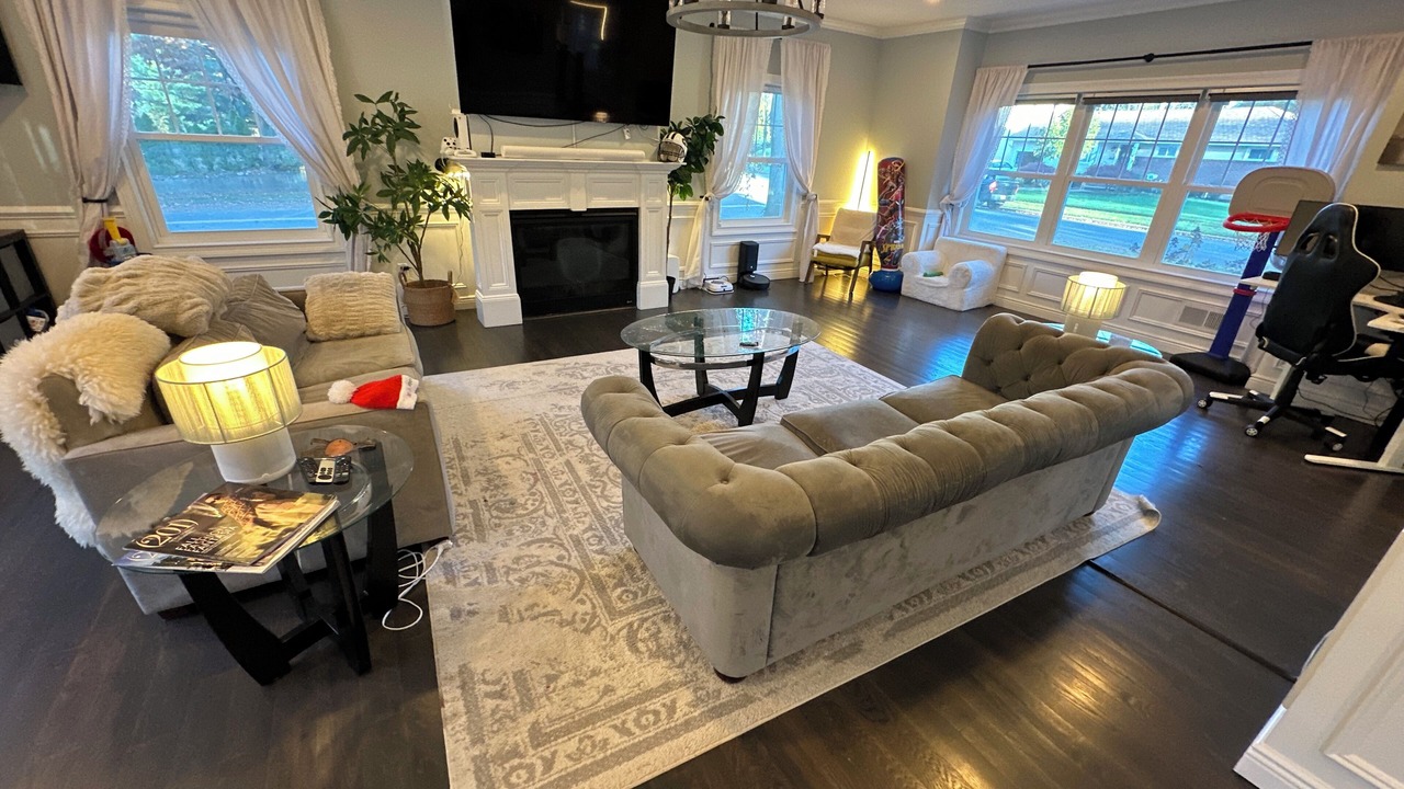 Photo of Livingroom in Paramus