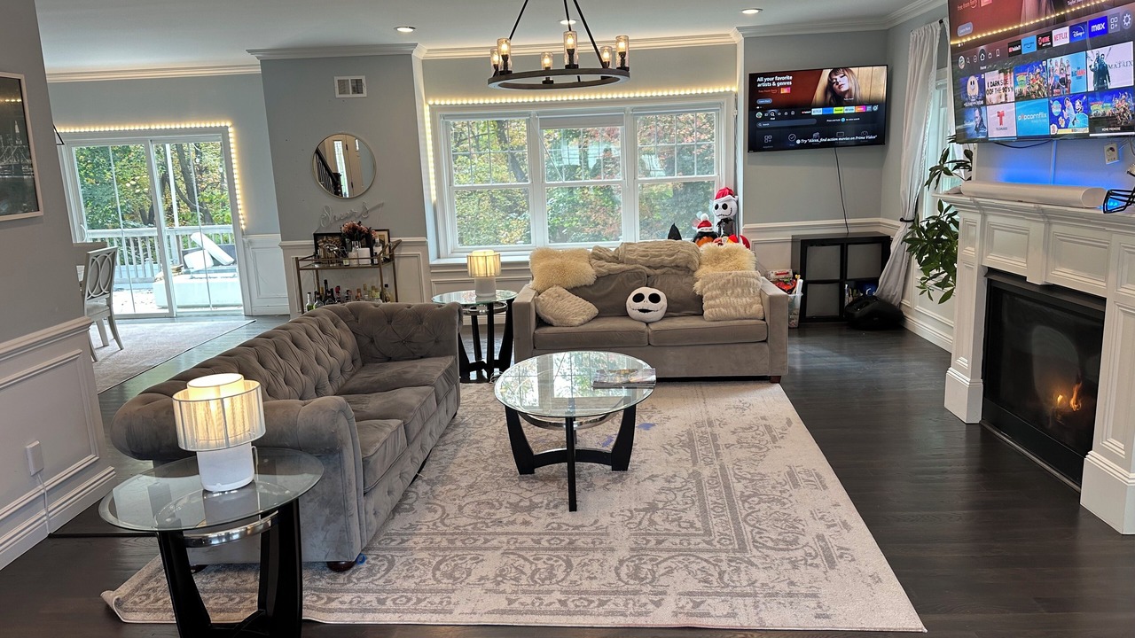 Photo of Livingroom in Paramus