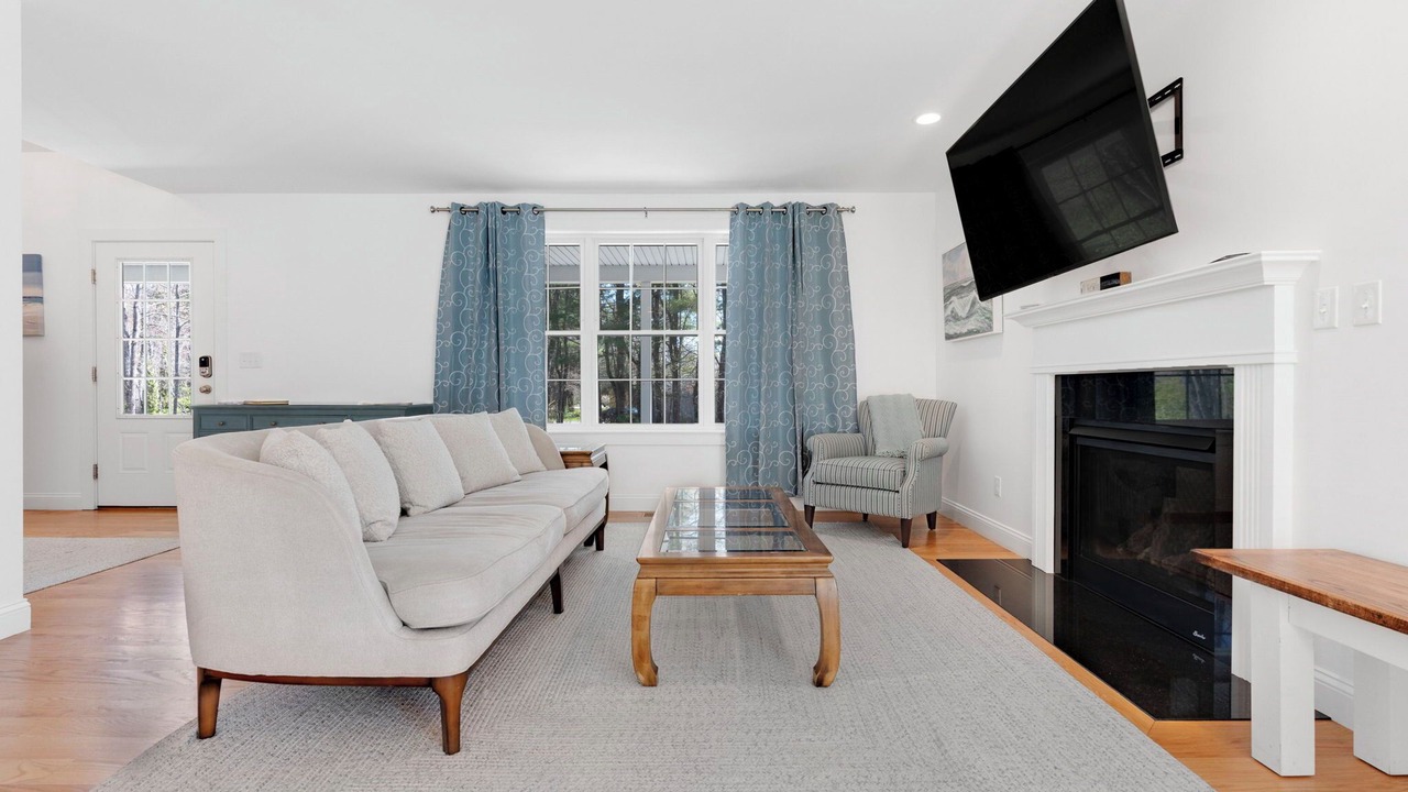 Photo of Livingroom in Kennebunk