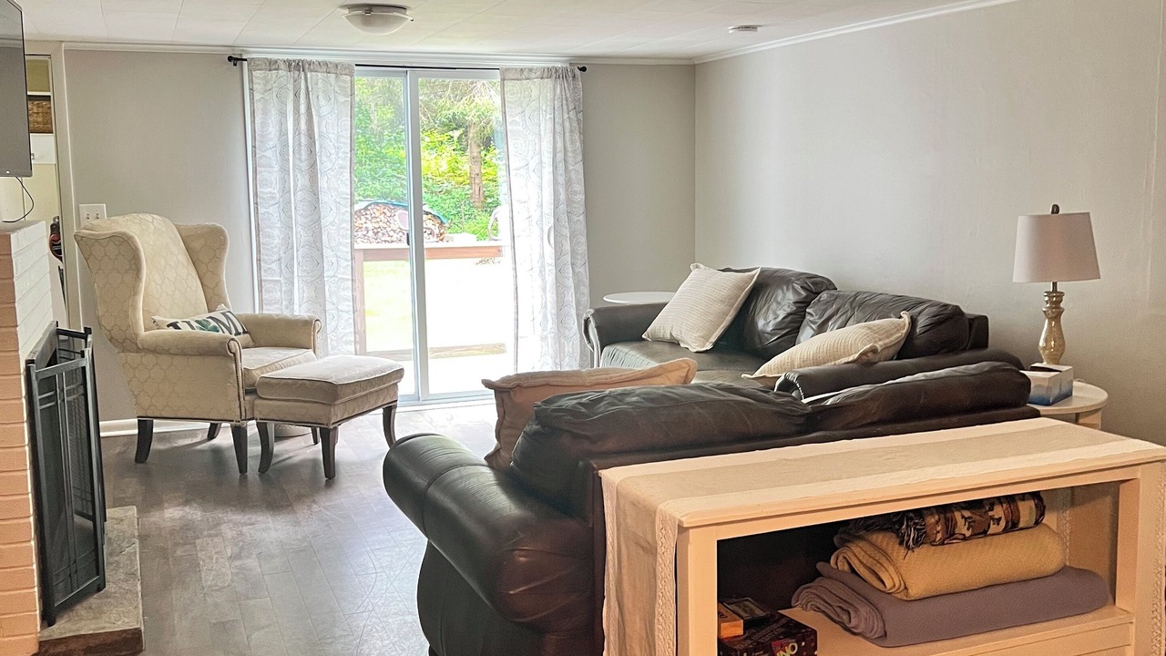 Photo of Livingroom in Newfield