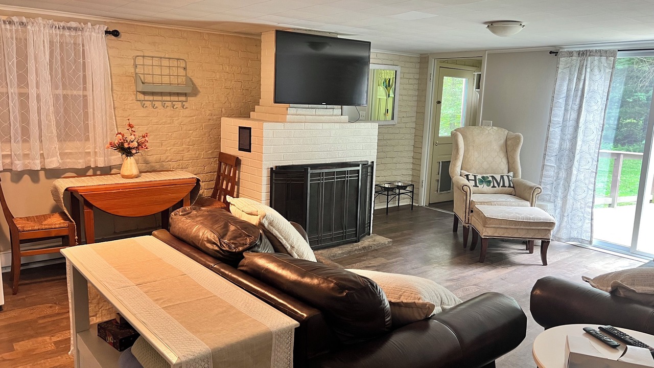 Photo of Livingroom in Newfield