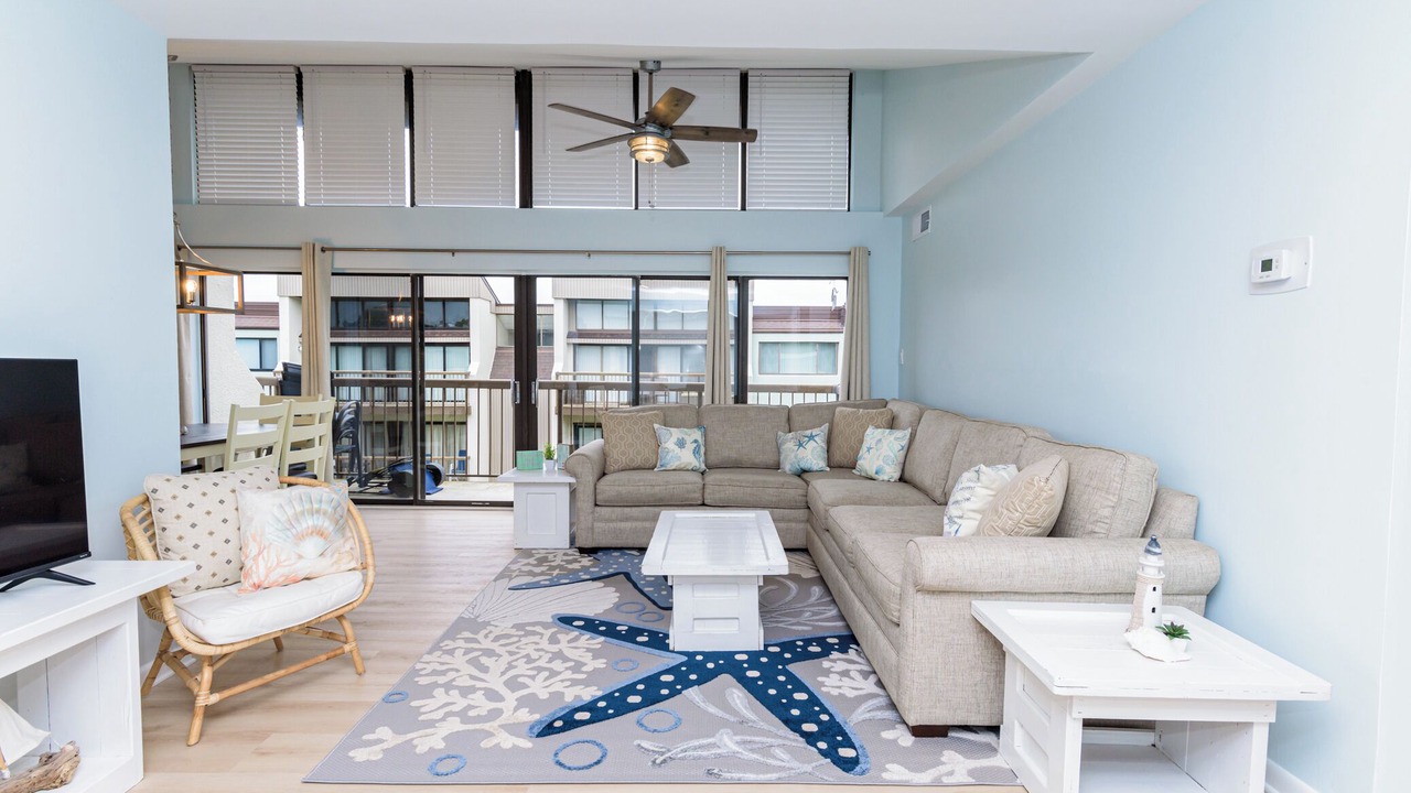 Photo of Livingroom in Caine Woods