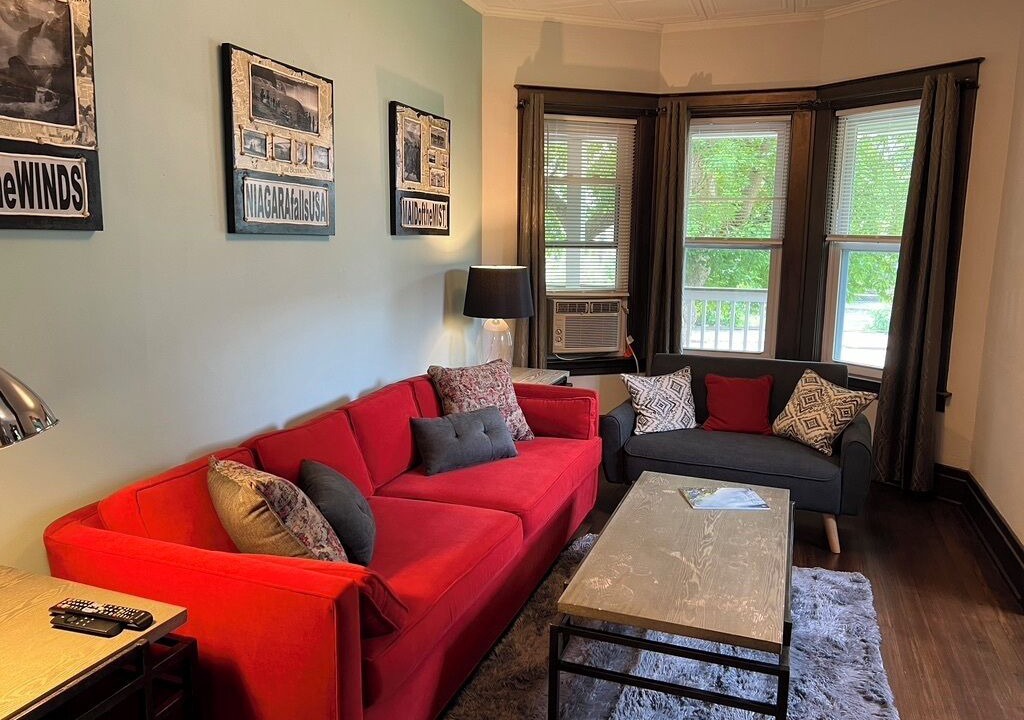 Photo of Livingroom in Downtown Niagara Falls