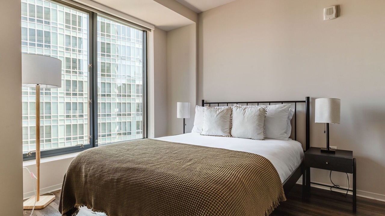 Photo of Bedroom in Theatre District
