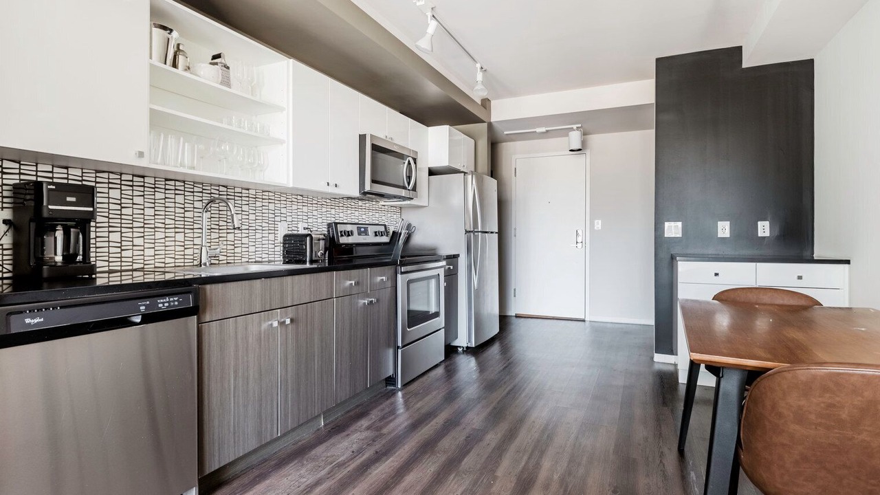 Photo of Kitchen in Theatre District