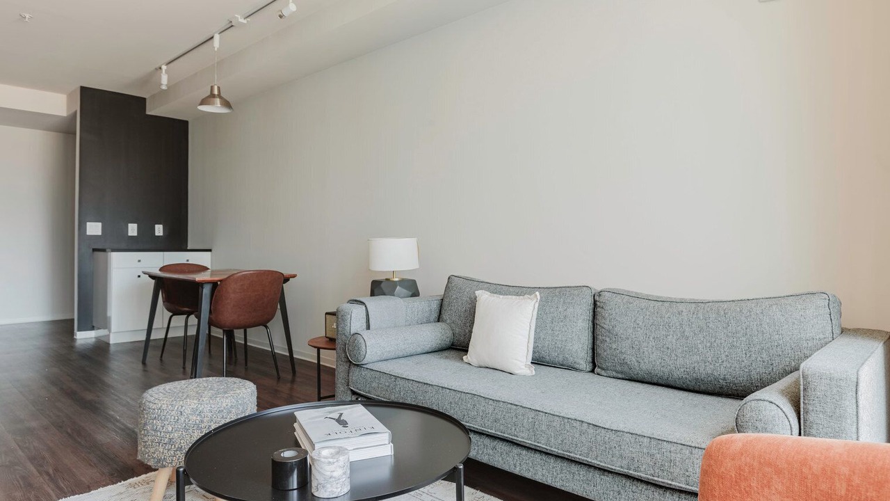 Photo of Livingroom in Theatre District