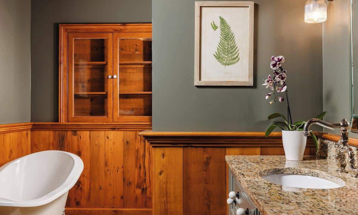 Photo of Bathroom in Highland