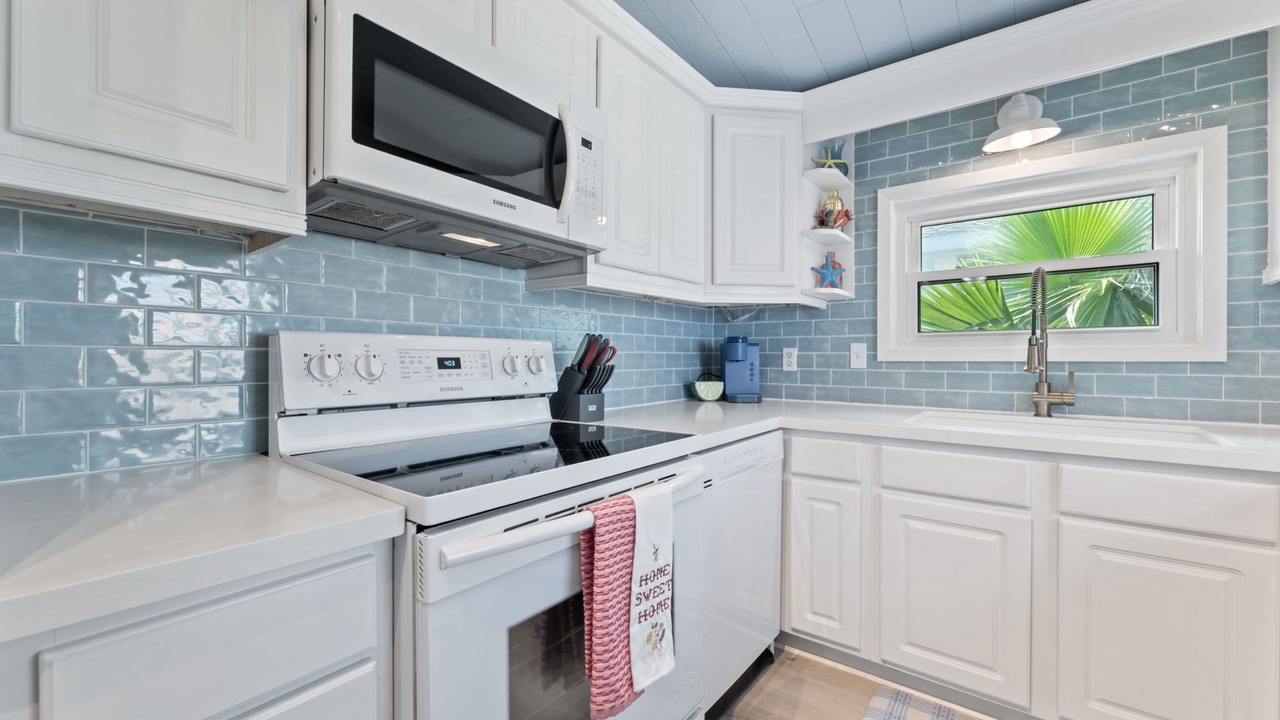 Photo of Kitchen in Pirates Beach
