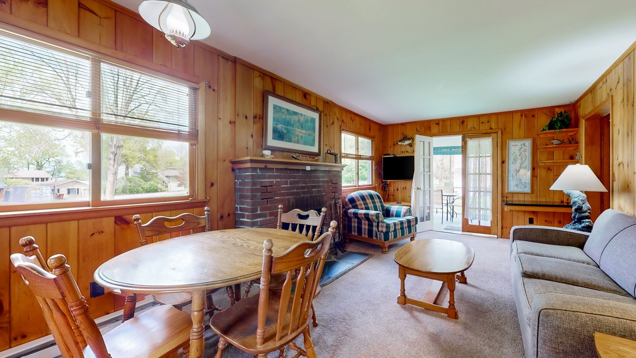 Photo of Livingroom in Lake George