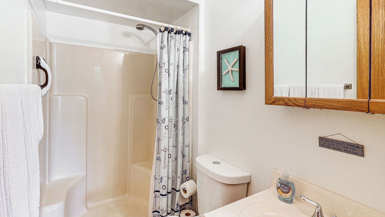Photo of Bathroom in Caine Woods