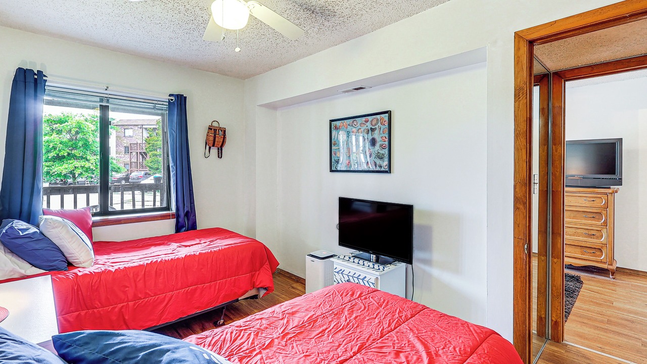 Photo of Bedroom in Caine Woods
