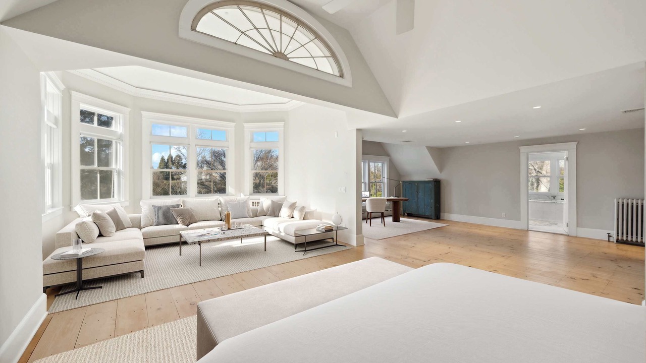 Photo of Bedroom in Village of Southampton