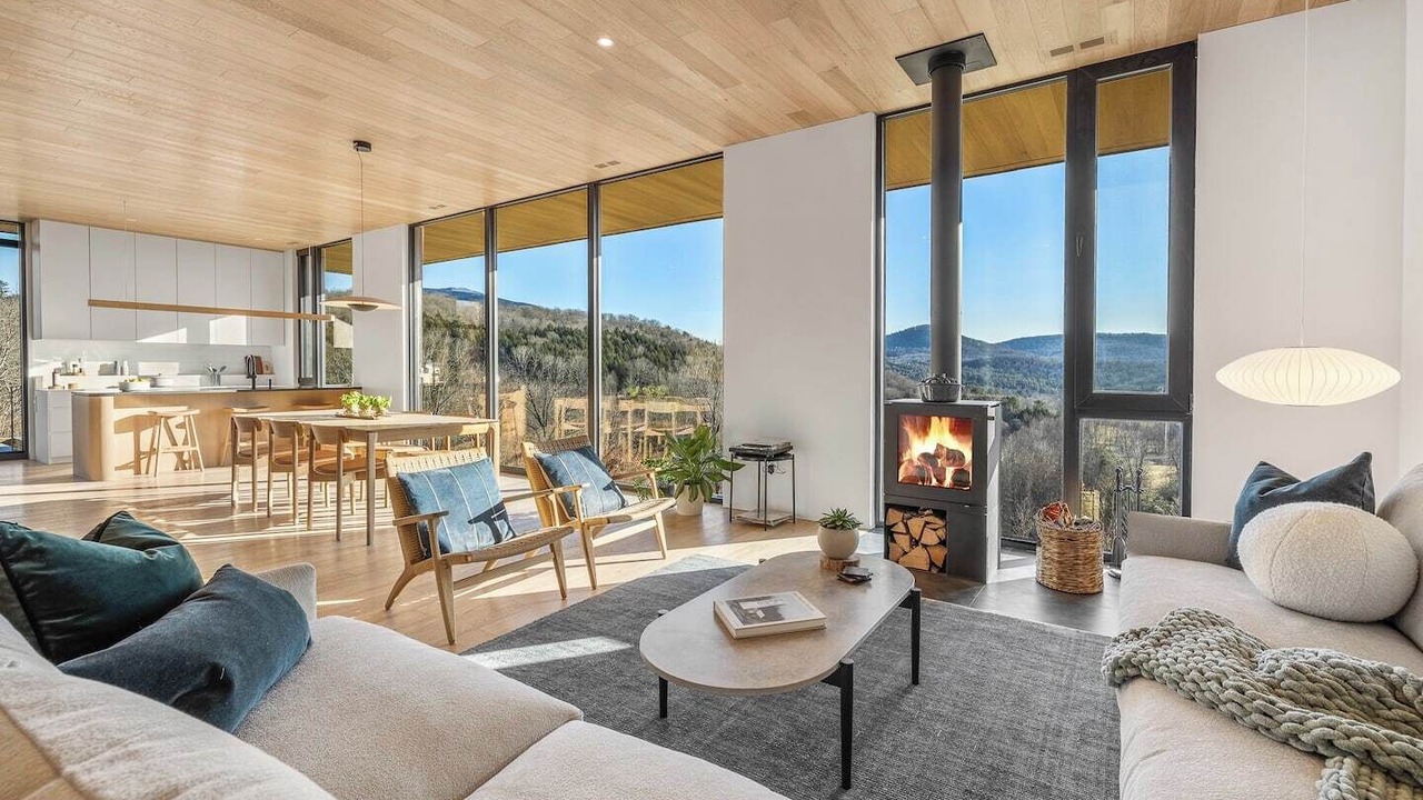 Photo of Livingroom in Brownsville