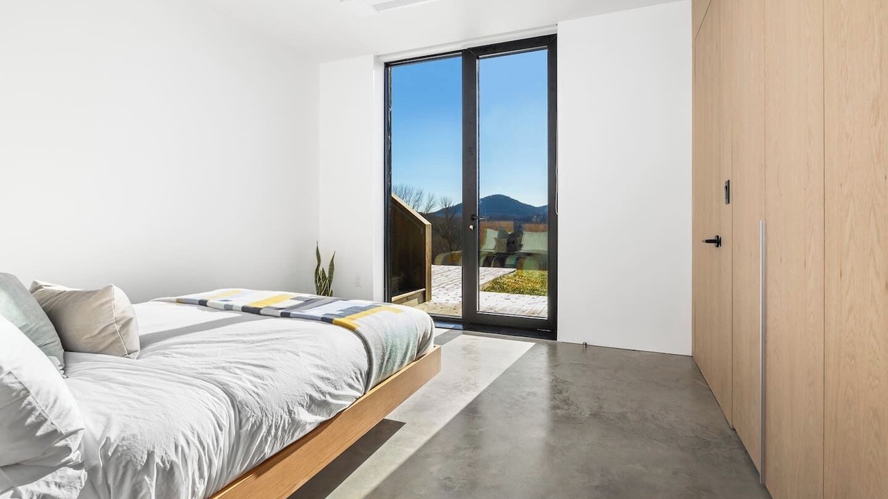 Photo of Bedroom in Brownsville