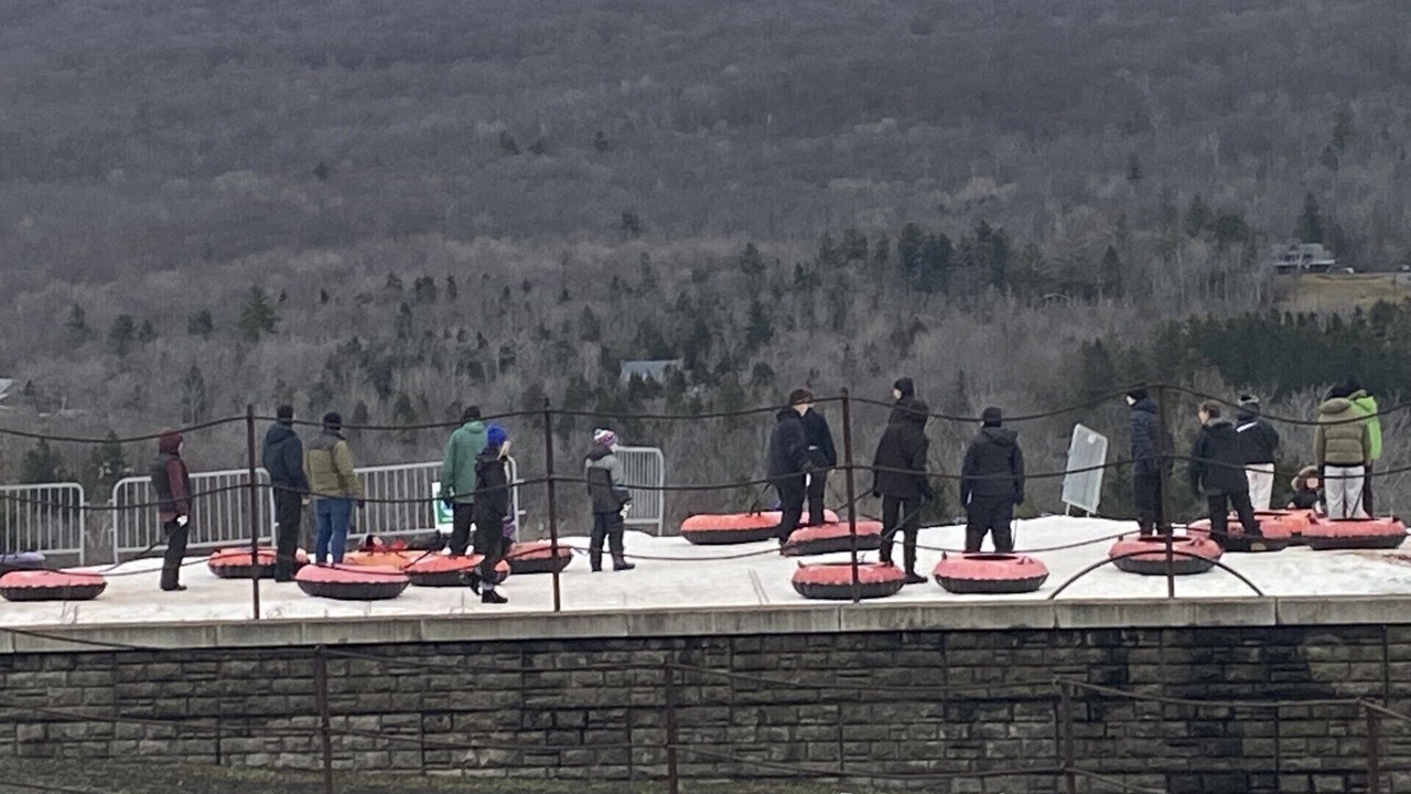 Photo of Others in Hunter