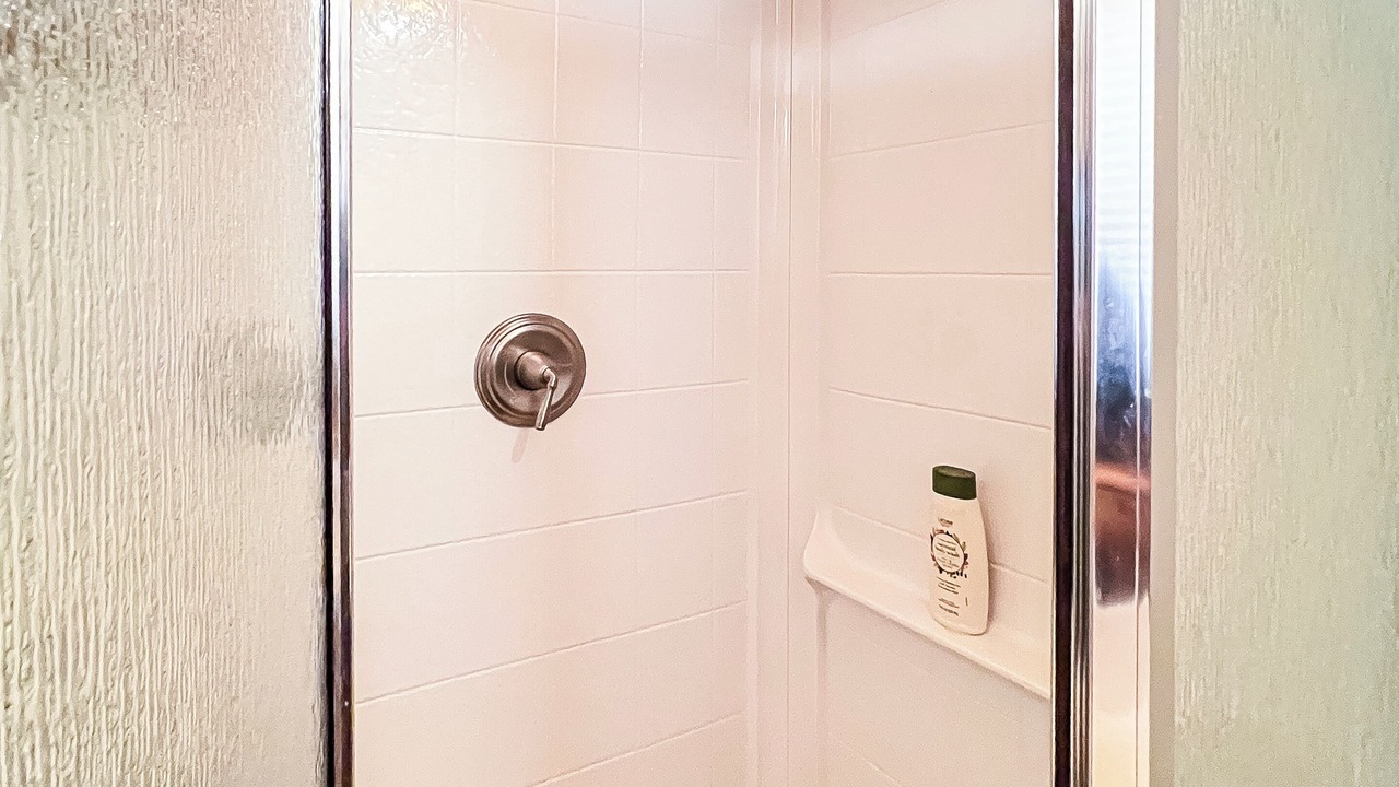 Photo of Bathroom in Day