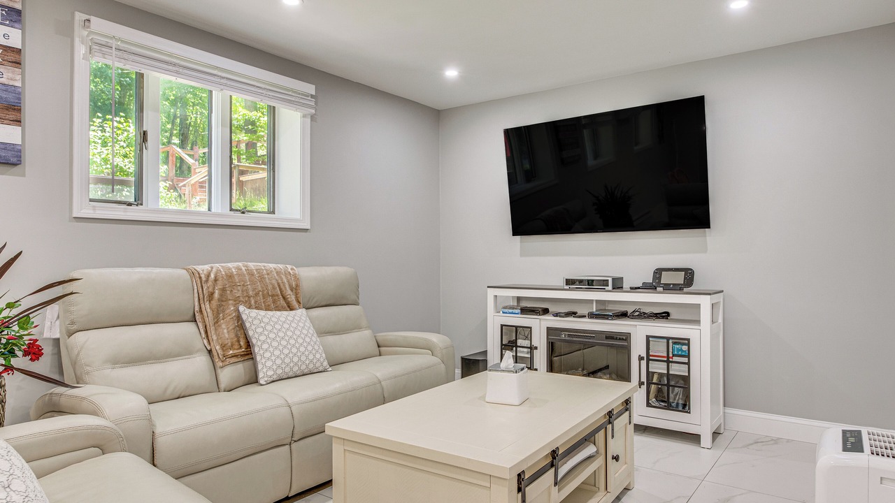 Photo of Livingroom in Barrington