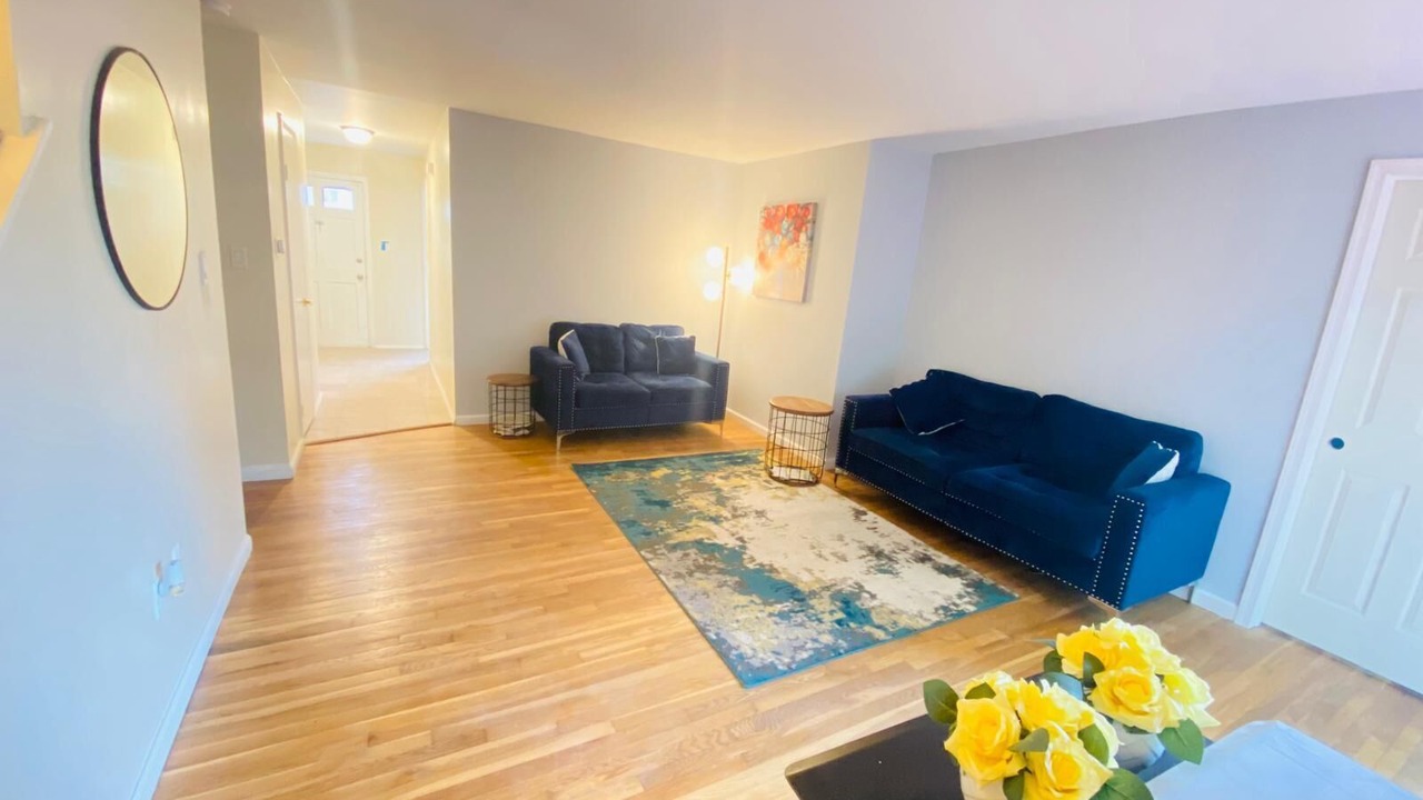 Photo of Livingroom in Laurel