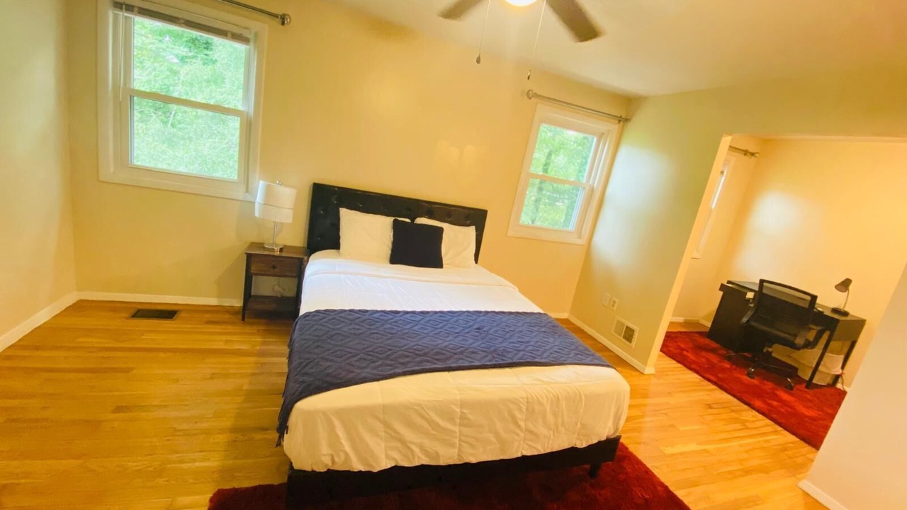 Photo of Bedroom in Laurel