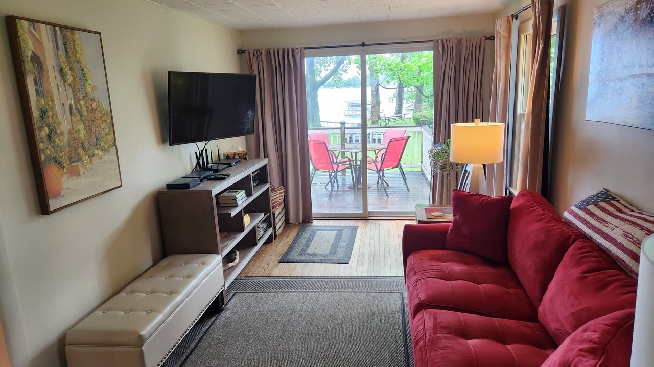 Photo of Livingroom in Holcomb