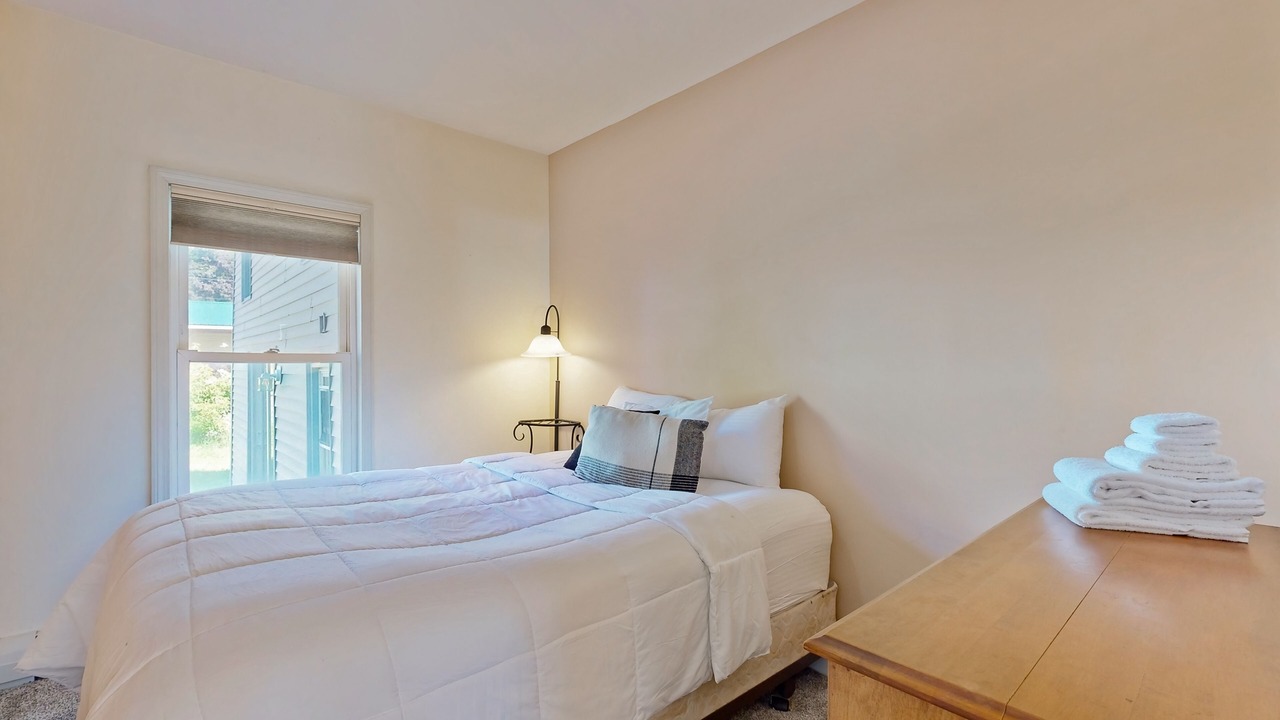 Photo of Bedroom in Proctorsville