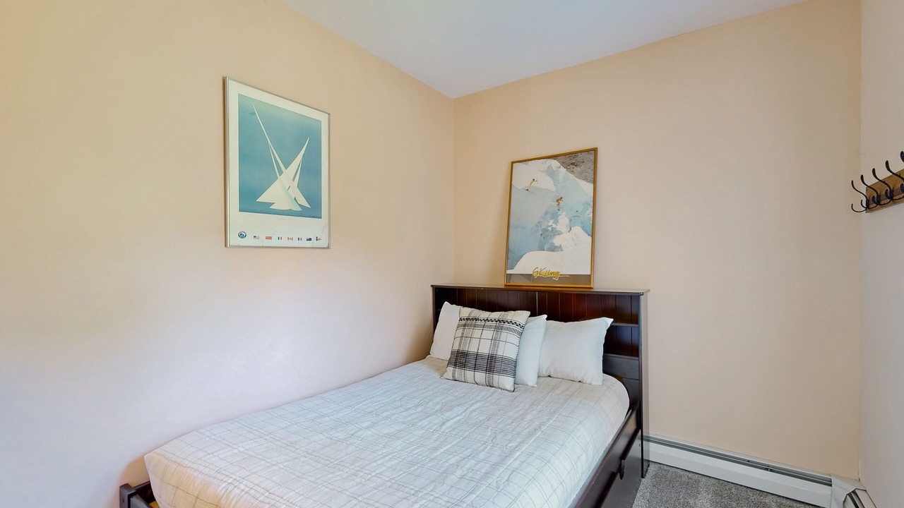 Photo of Bedroom in Proctorsville