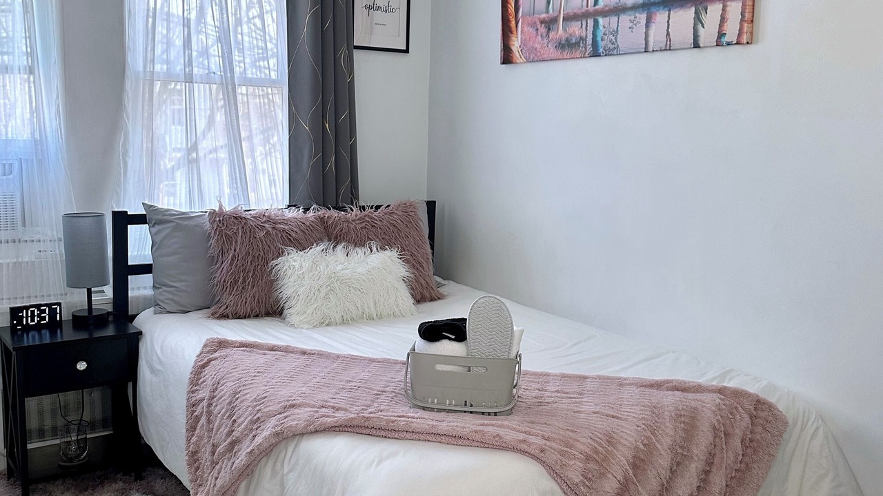 Photo of Bedroom in Hicksville