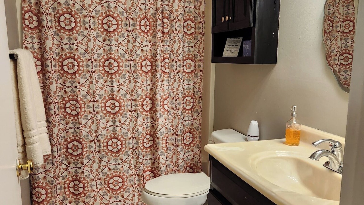 Photo of Bathroom in Green Valley