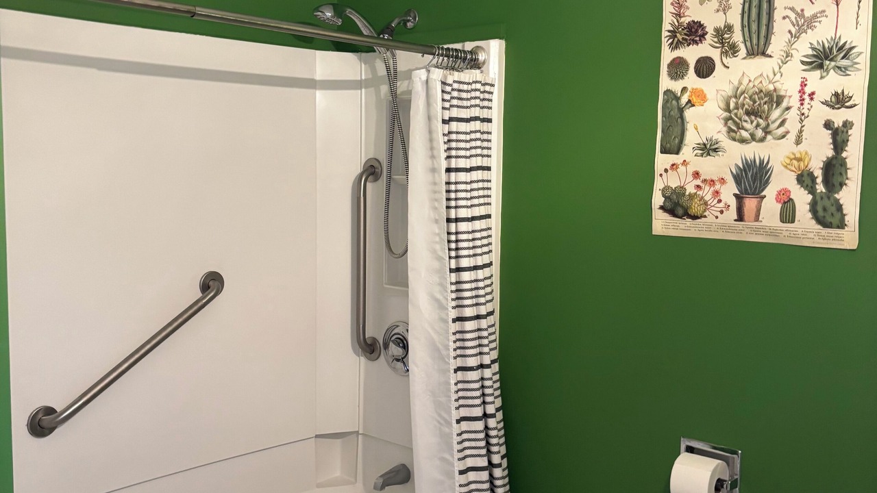 Photo of Bathroom in Greenfield