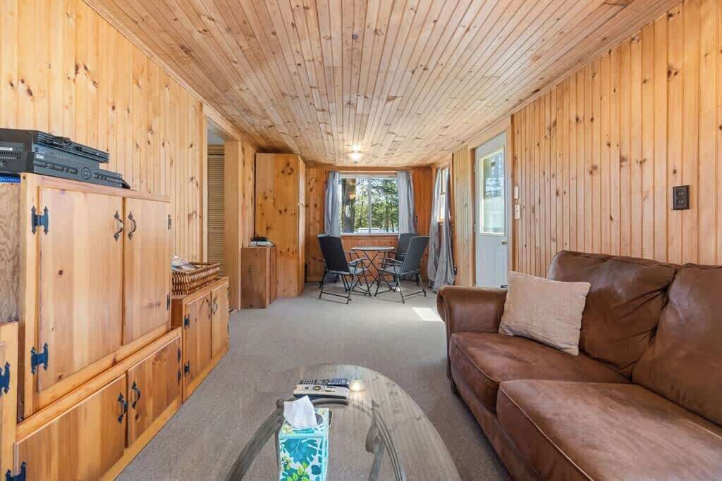 Photo of Livingroom in Otis