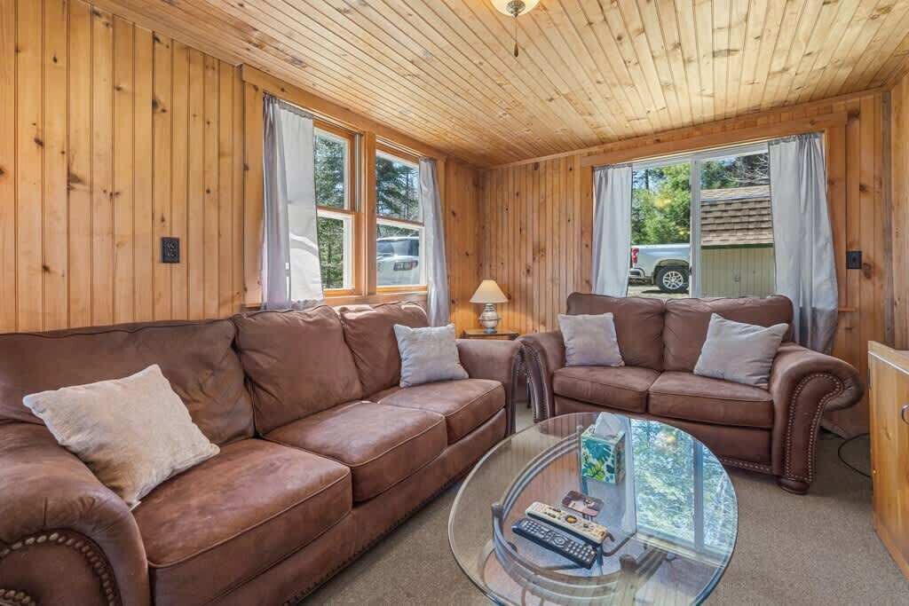 Photo of Livingroom in Otis