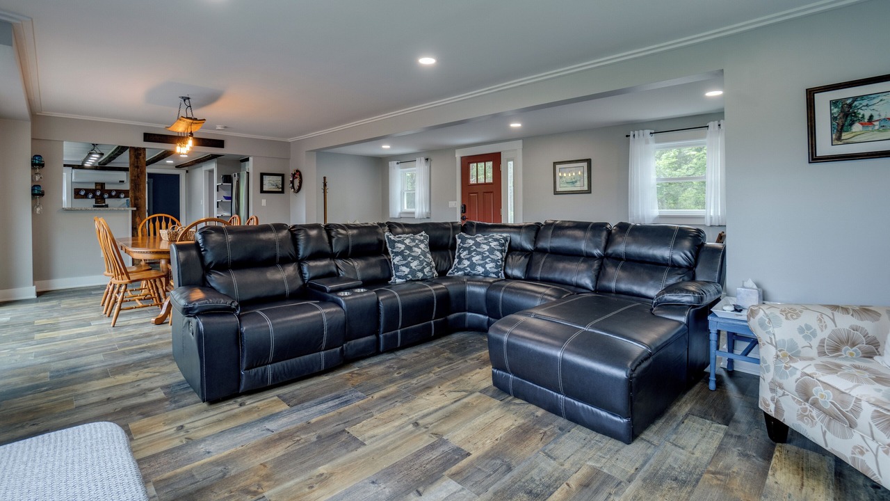 Photo of Livingroom in Himrod