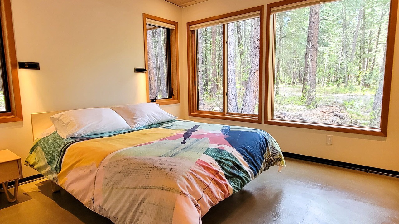Photo of Bedroom in Mazama