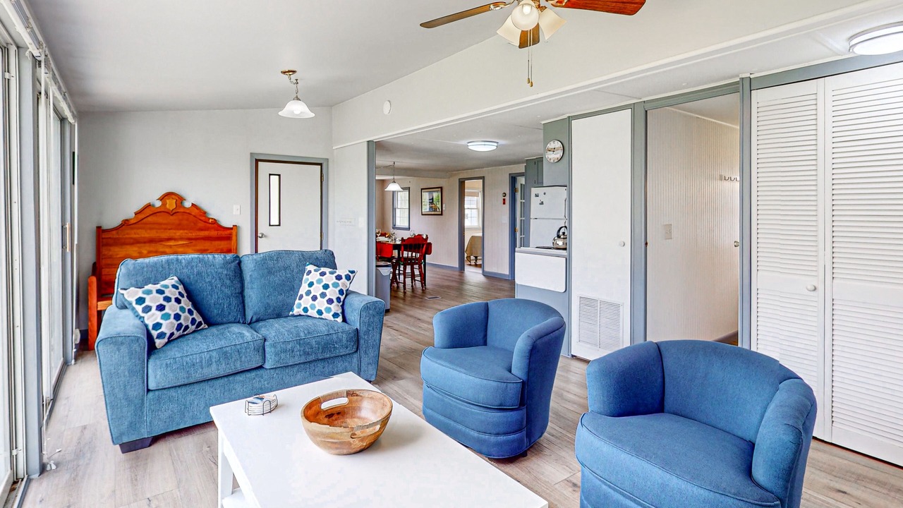 Photo of Livingroom in Waldoboro