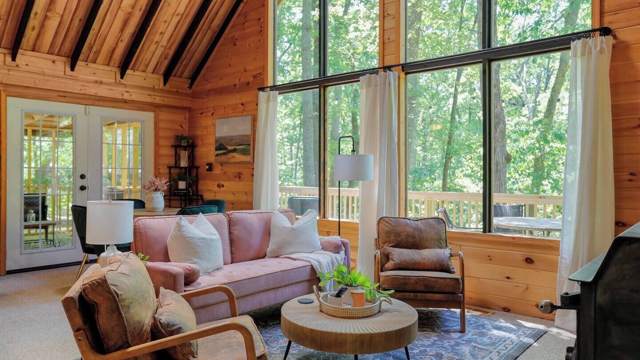 Photo of Livingroom in The Woods