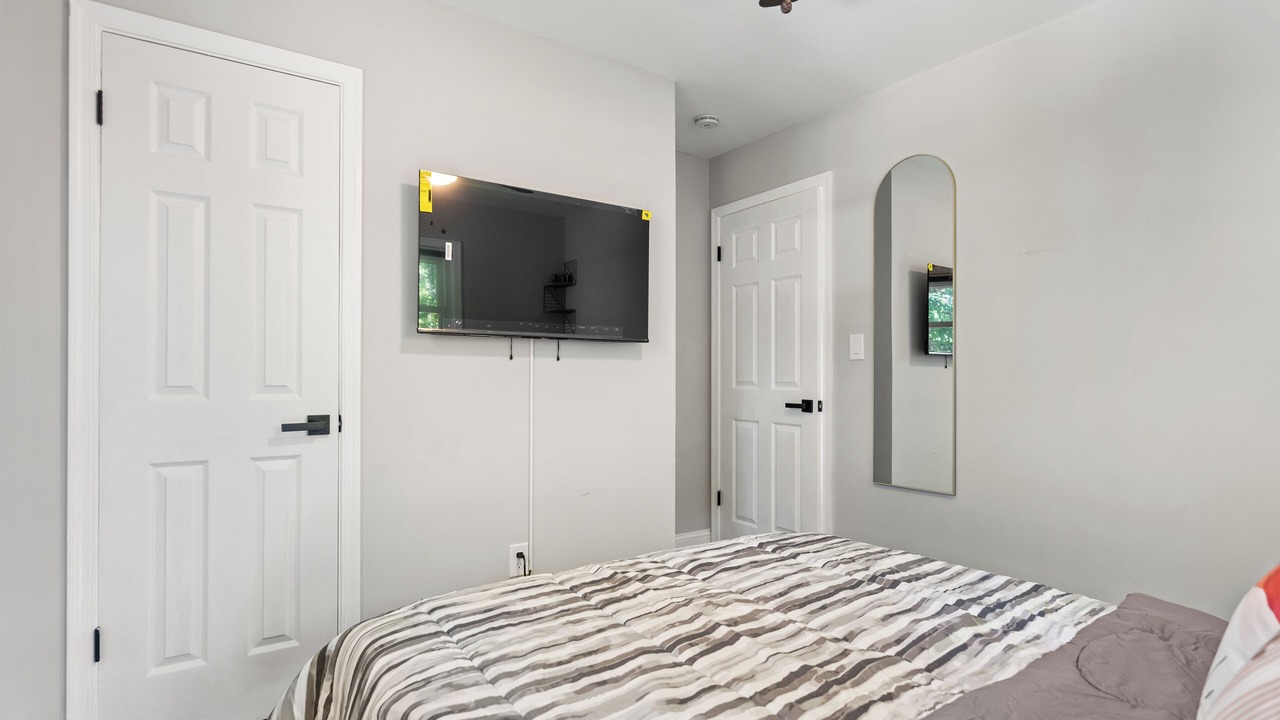 Photo of Bedroom in Oxon Hill